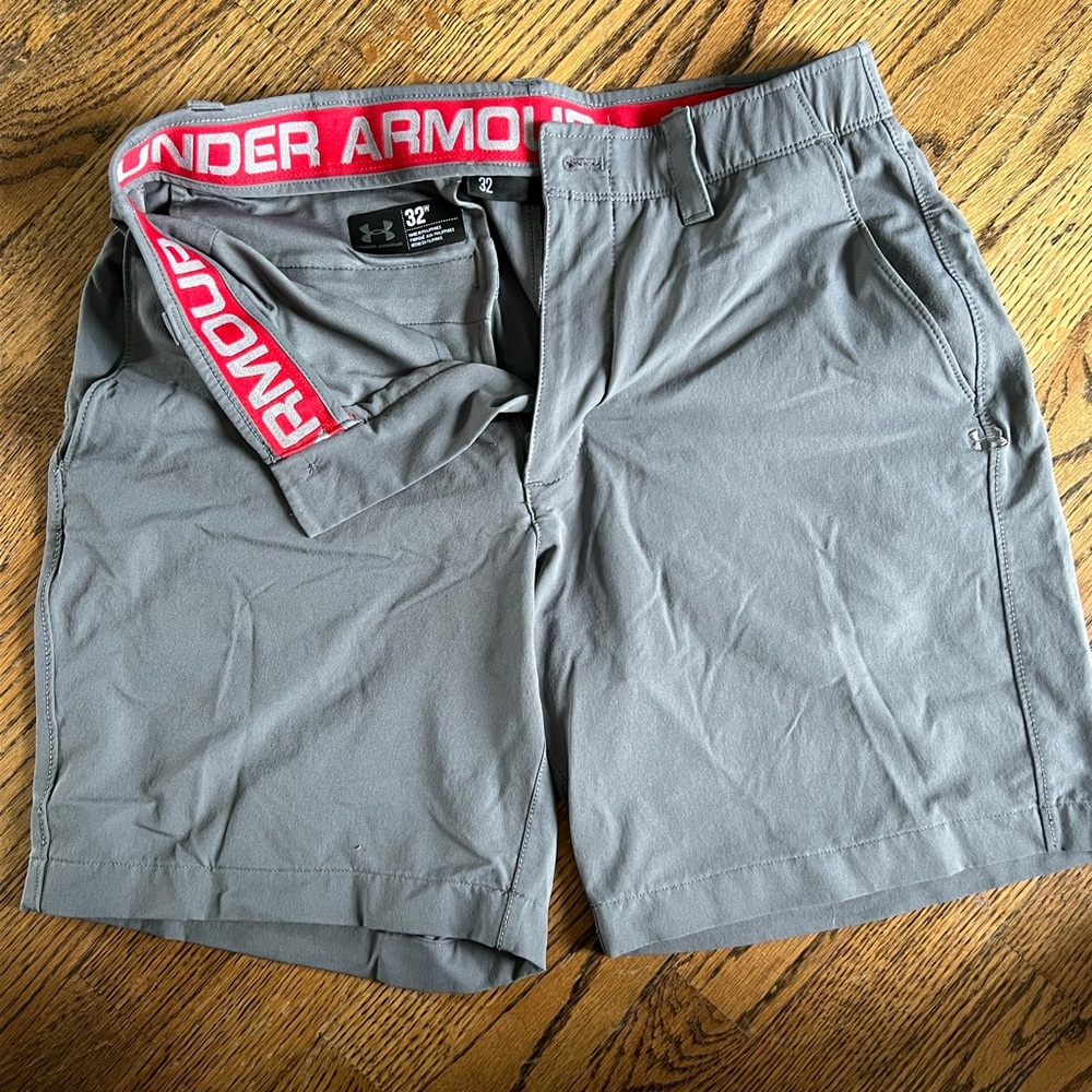 Under Armour golf shorts 32 waist 8” inseam